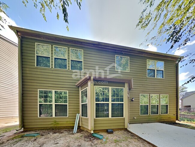 Building Photo - 781 Sonoma Dr SW