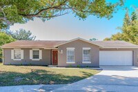 Building Photo - 150 Lady Susan Ct