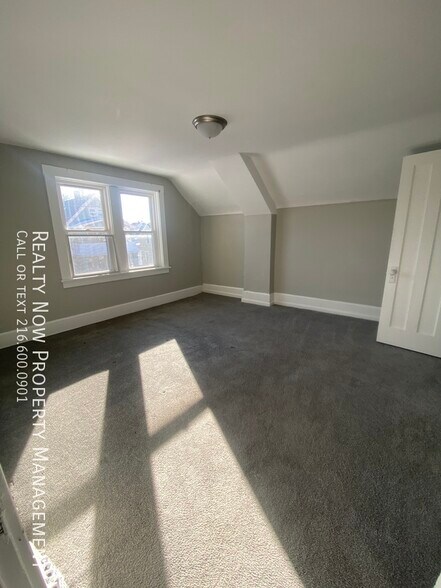 Building Photo - 3540 Trent Ave