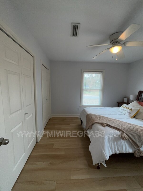 Building Photo - 202 Pondella Dr