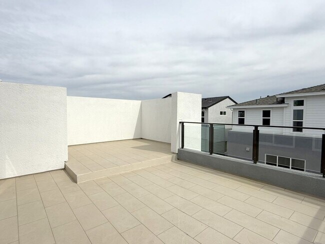 Building Photo - Newly Built ! Be The First To Live Here ! Modern Detached Home In New City Village !