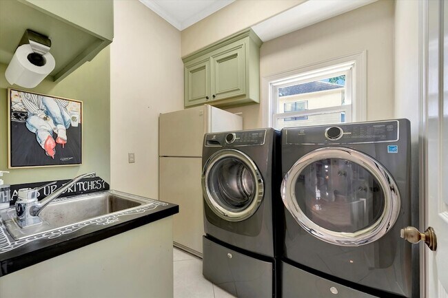 Building Photo - 14826 Sparkling Bay Ln