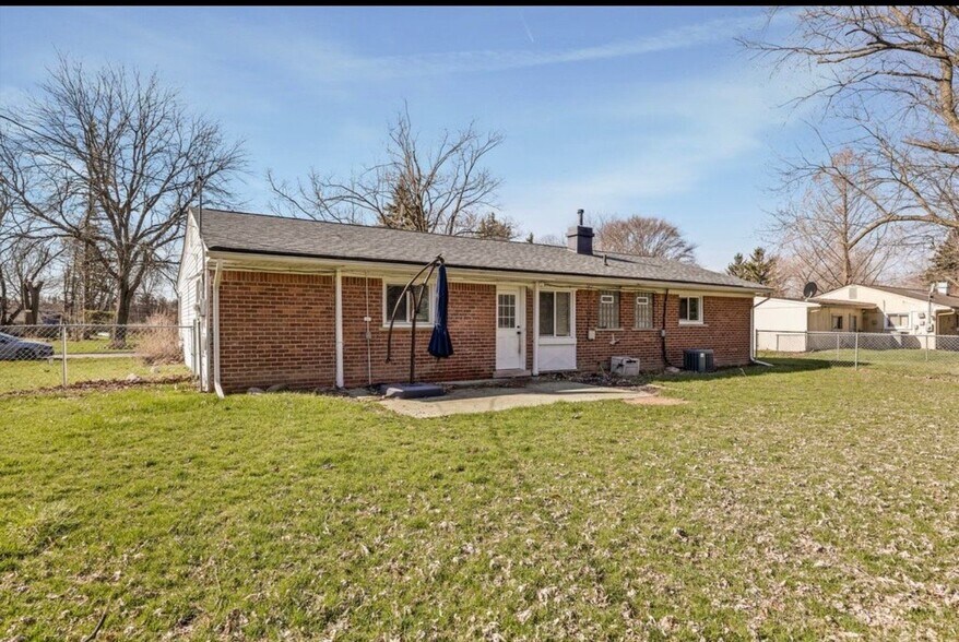 Building Photo - 37880 Wendy Lee St