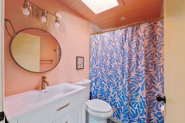 Building Photo - 8709 9th Ave NW