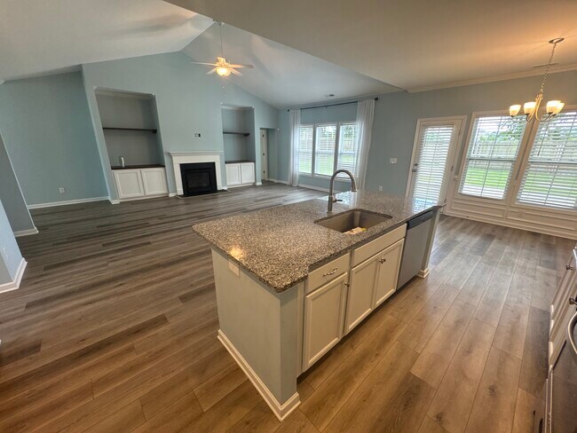 Building Photo - 78 Violetear Rdg