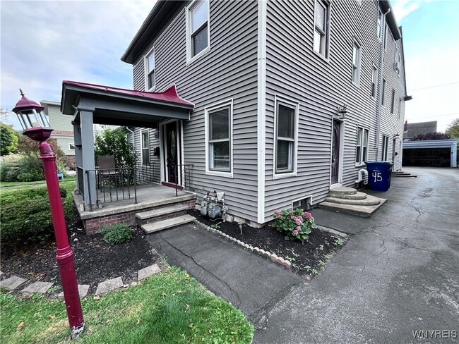 Building Photo - 45 Delham Ave