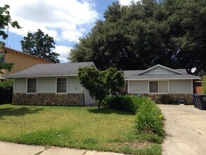 Building Photo - Great 3 Bedroom Home in Citrus Heights