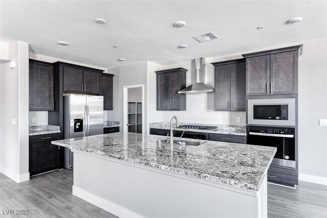 Building Photo - 510 Copper Falcon Ave