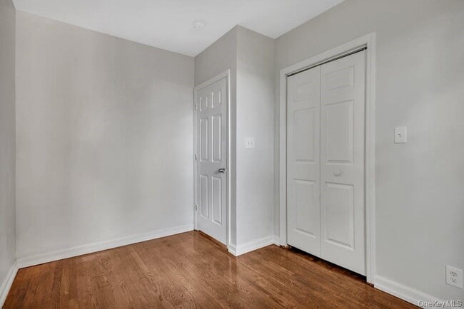 Building Photo - 107 N Forest Ave