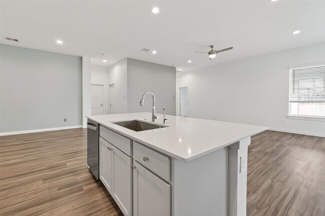 Building Photo - 13304 Big Sky Ct