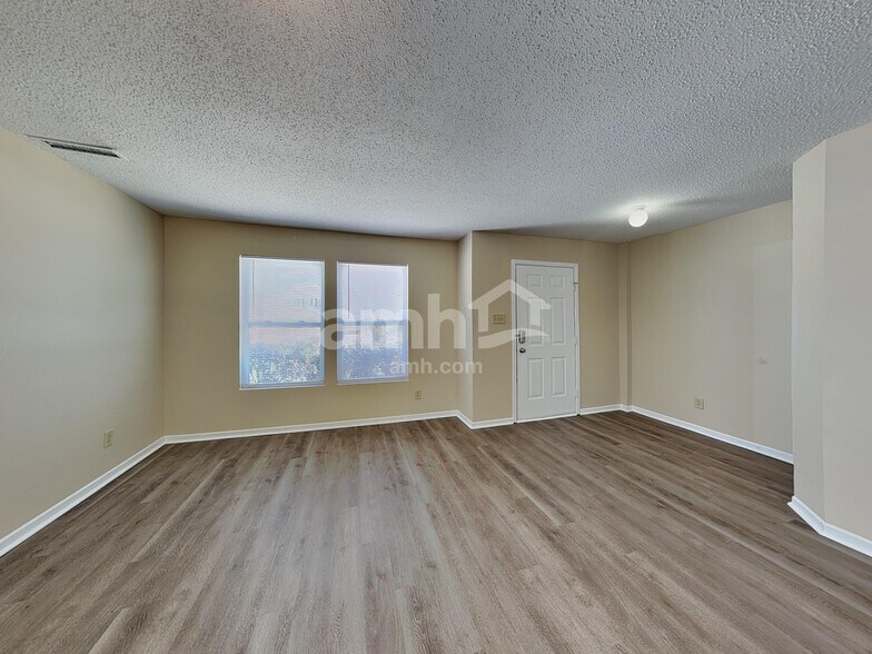 Building Photo - 13314 Loyalty Dr