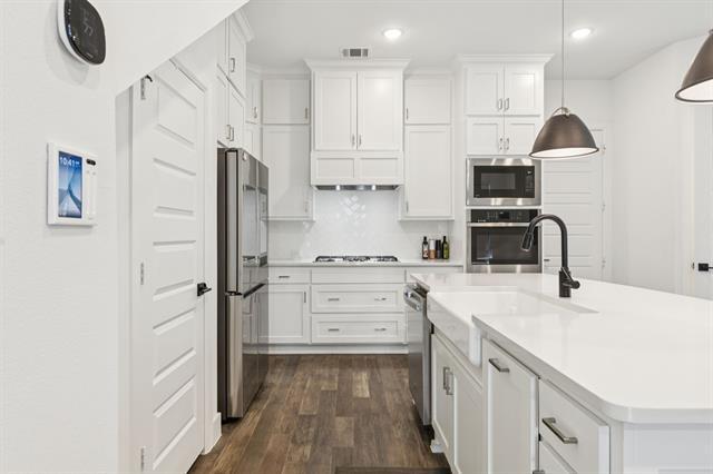 Building Photo - 8140 Ardmore Ct