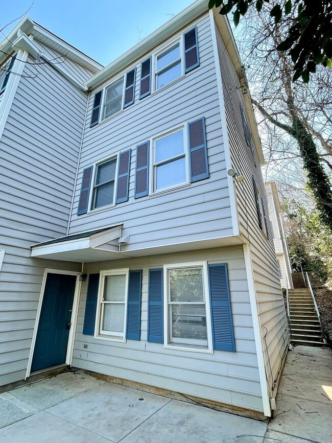 Building Photo - 1227 Barnwell St