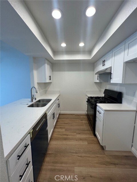 Building Photo - 8428 Linmar Meadows