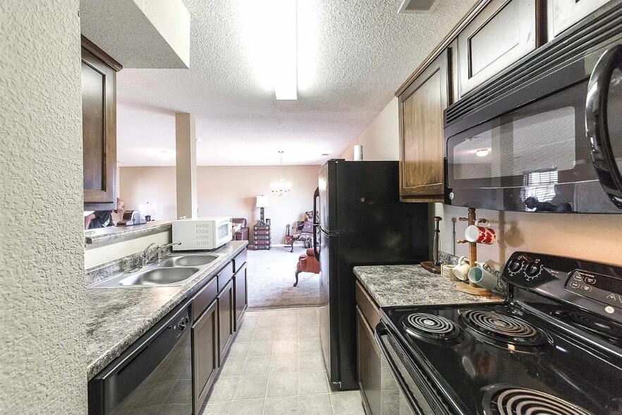 Building Photo - 2571 Boxford Ln