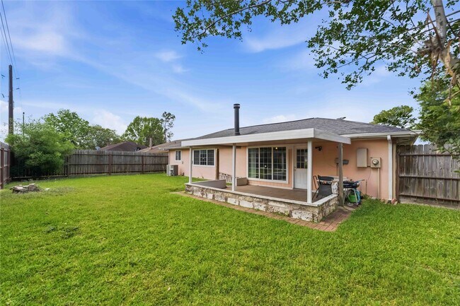 Building Photo - 3415 Honey Creek Dr