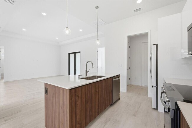 Building Photo - 14041 Newson Ln