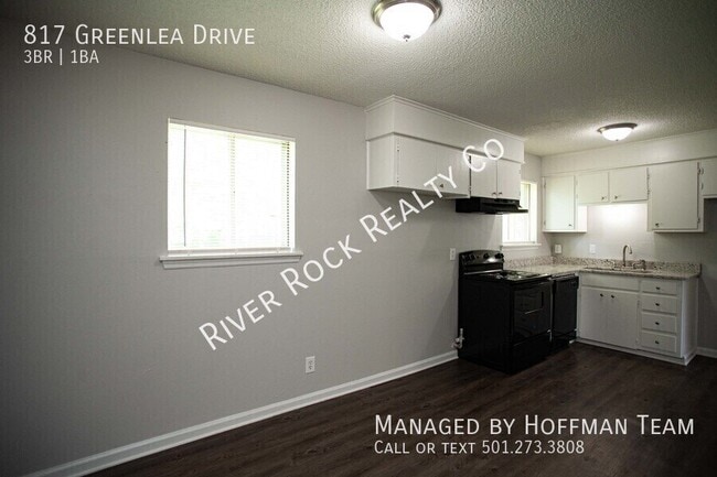 Building Photo - 817 Greenlea Dr
