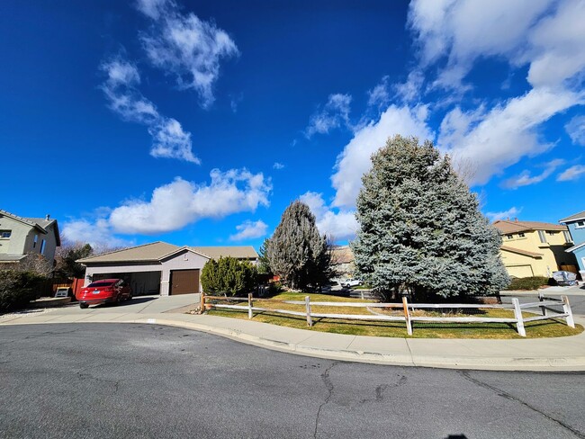 Building Photo - 3 car garage house w/RV parking near the Truckee River