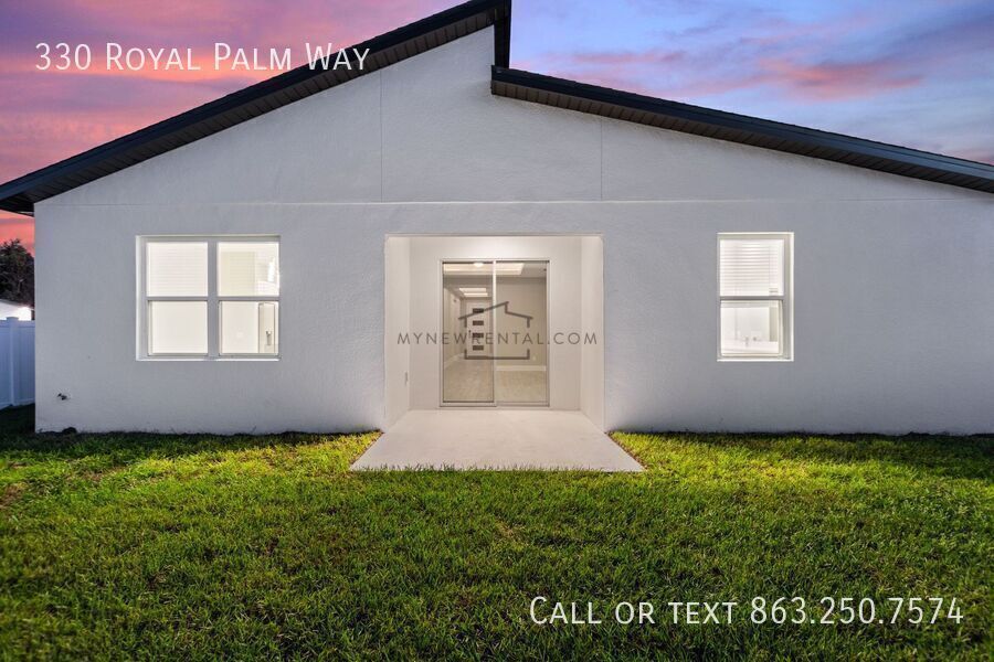 Building Photo - 330 Royal Palm Wy