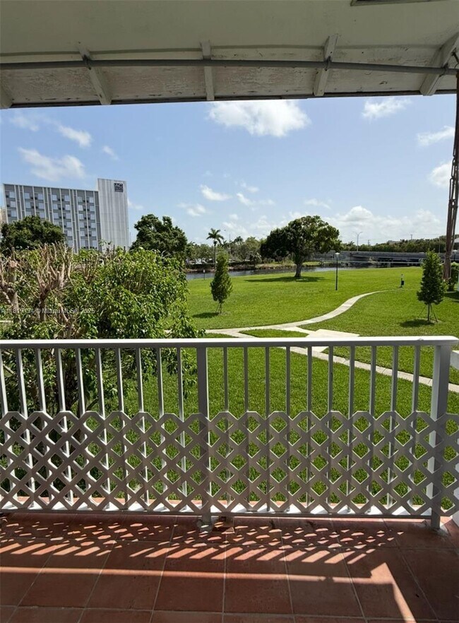Building Photo - 7580 SW 82nd St