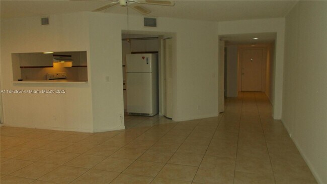 Building Photo - 1200 SW 125th Ave