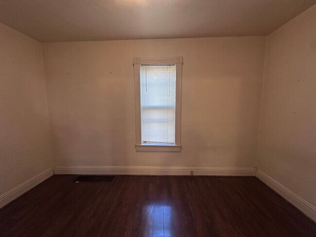 Building Photo - 315 N 2nd Ave