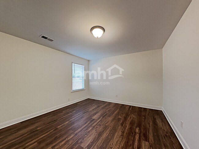Building Photo - 108 Ashton Dr