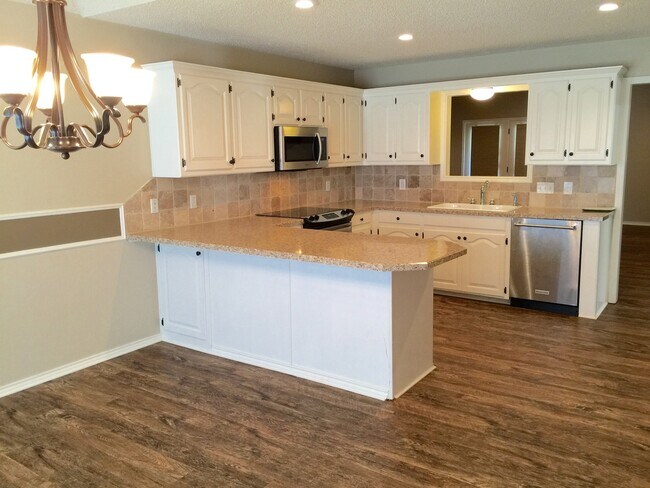 Building Photo - 3 Bed/ 2 Bath in Frenship LISD !