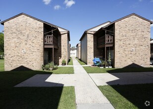 Crestwood Apartments Houma La Apartment Finder Property Photo Crestwood Apartments