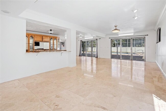 Building Photo - 433 Pelican Bay Dr