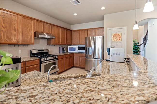 Building Photo - 26914 Harmony Shores Dr