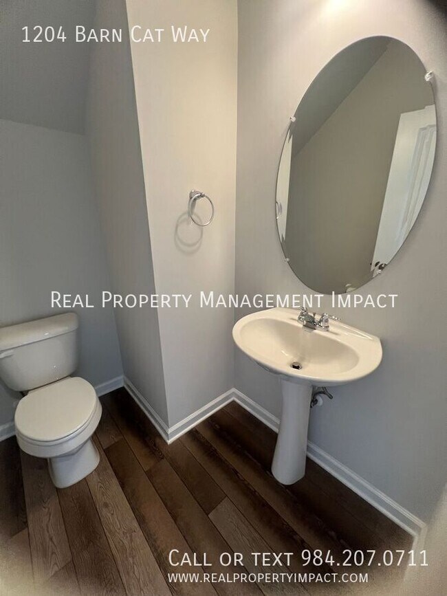 Building Photo - 1204 Barn Cat Way