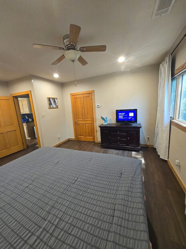 Building Photo - 1207 Shahan Prairie Rd