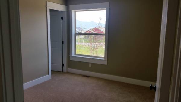 Building Photo - 25 Baldy Ct