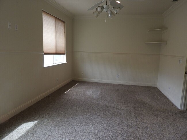 Building Photo - 300 Harvest Sky Ct