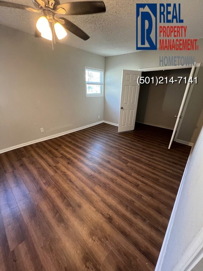 Building Photo - 300 N Bailey-