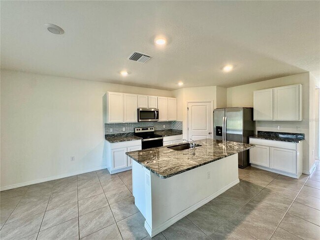 Building Photo - 33481 Apricot Tree Ct