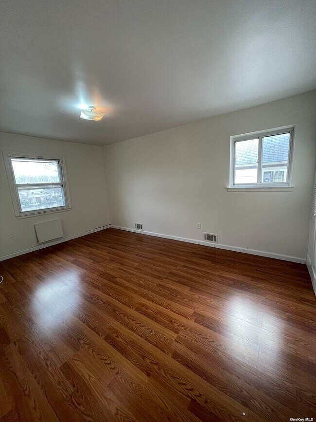 22175 Horace Harding Expy 22175 Horace Harding Expy Queens NY 11364