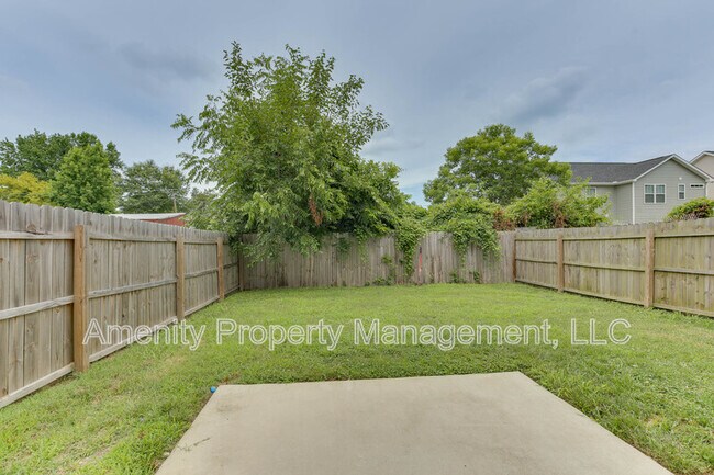 Building Photo - 614 Rolfe St