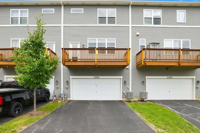 Building Photo - 3303 Trillium Cir