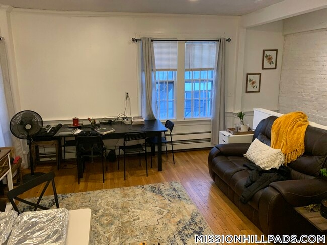 Building Photo - 61 S Huntington Ave