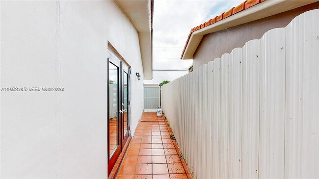 Building Photo - 13821 SW 14th St