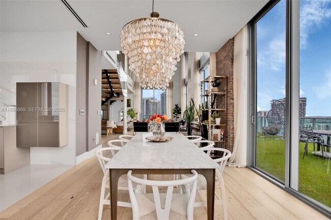 Building Photo - 3301 NE 1st Ave