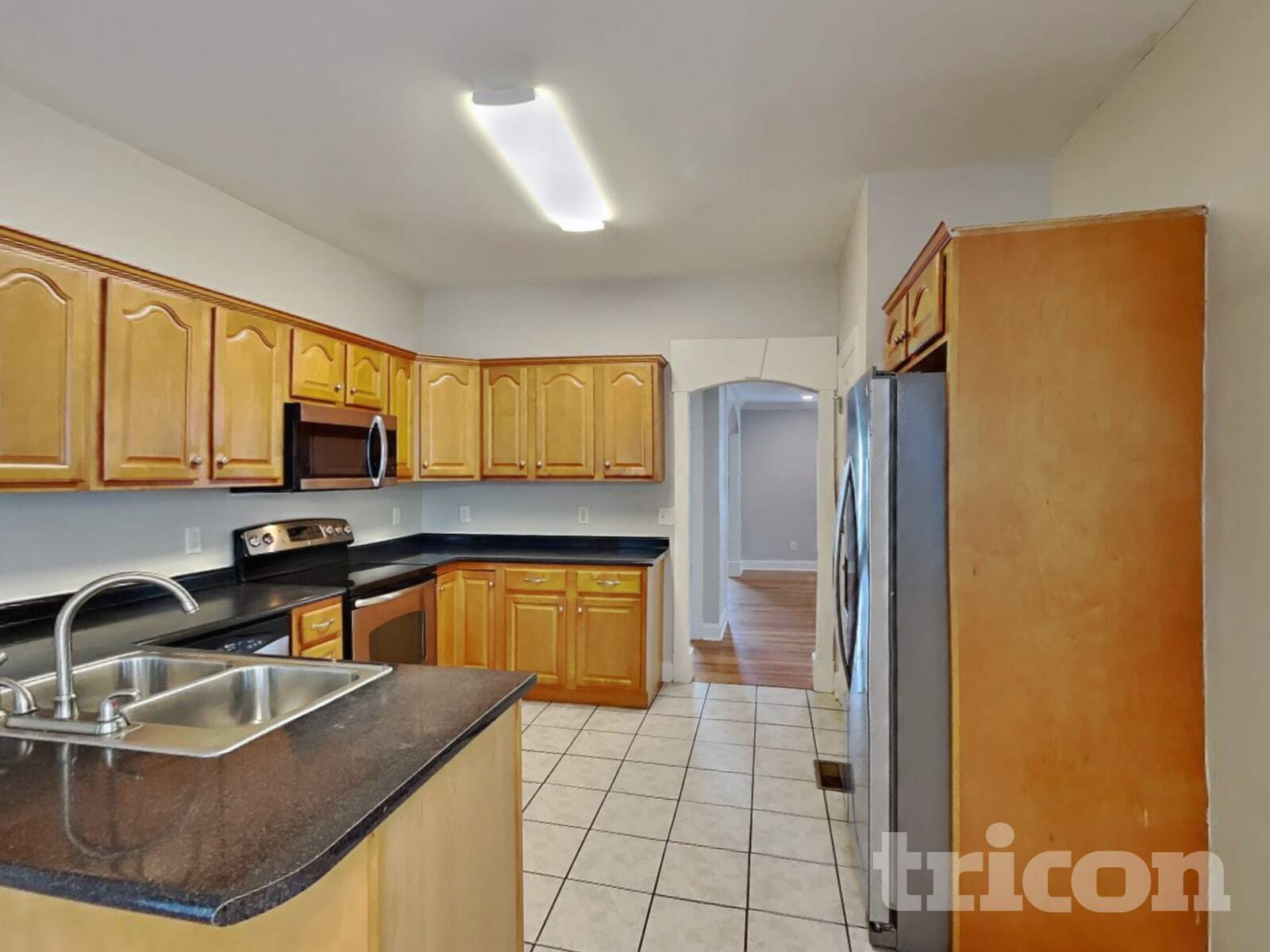 Building Photo - 4412 Spring Cove Dr