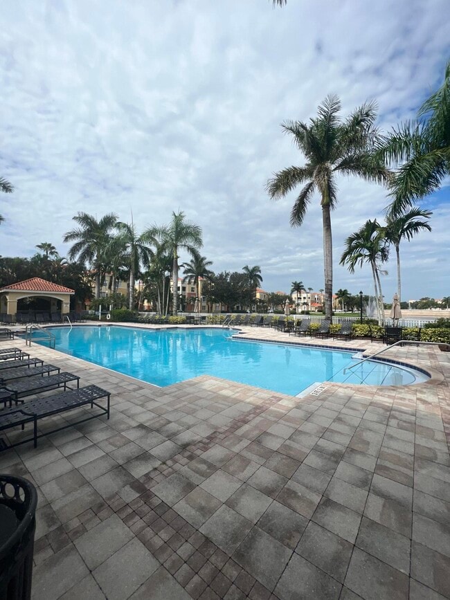 Building Photo - 11016 Legacy Dr
