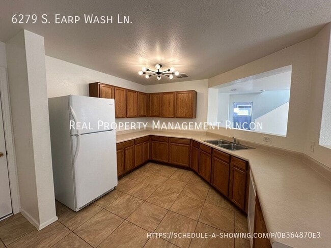 Building Photo - 6279 S Earp Wash Ln