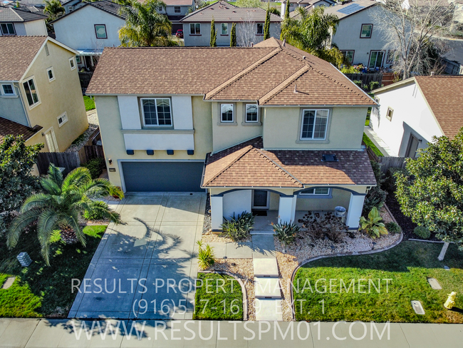 Building Photo - Beautiful Updated West Park Home with Salt...