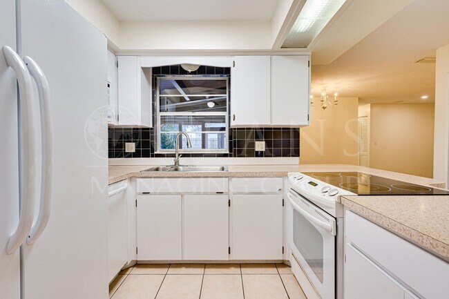 Building Photo - Charming 3-Bedroom Home in Port Orange for Rent!