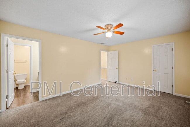 Building Photo - 8078 Woodlake Dr